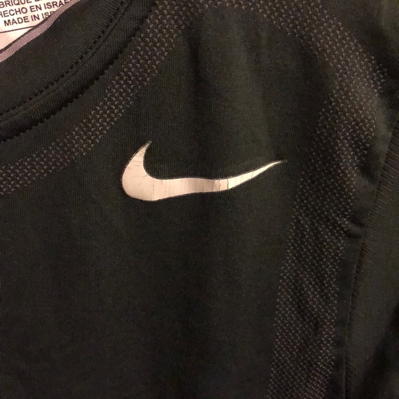 Nike pro black workout top size L - Picture 2 of 3
